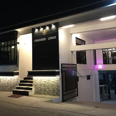 Gracious Lodge Шиллонг Экстерьер фото
