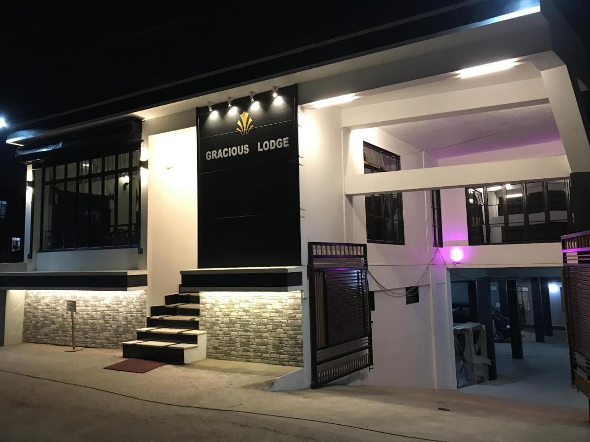Gracious Lodge Шиллонг Экстерьер фото